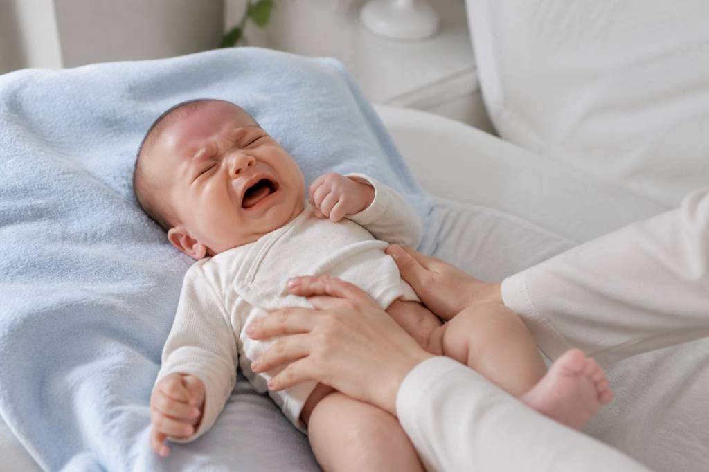 Coliques : causes, symptômes et solutions pour mieux les soulager